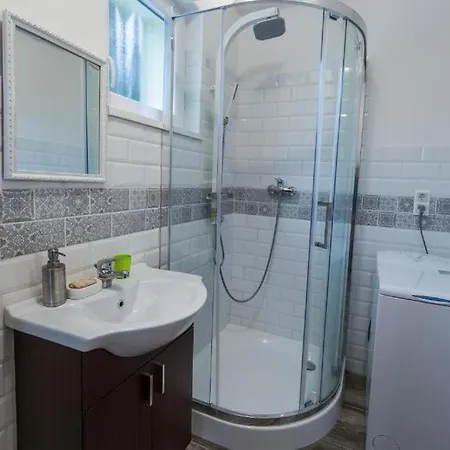 Daire Small House In Area *